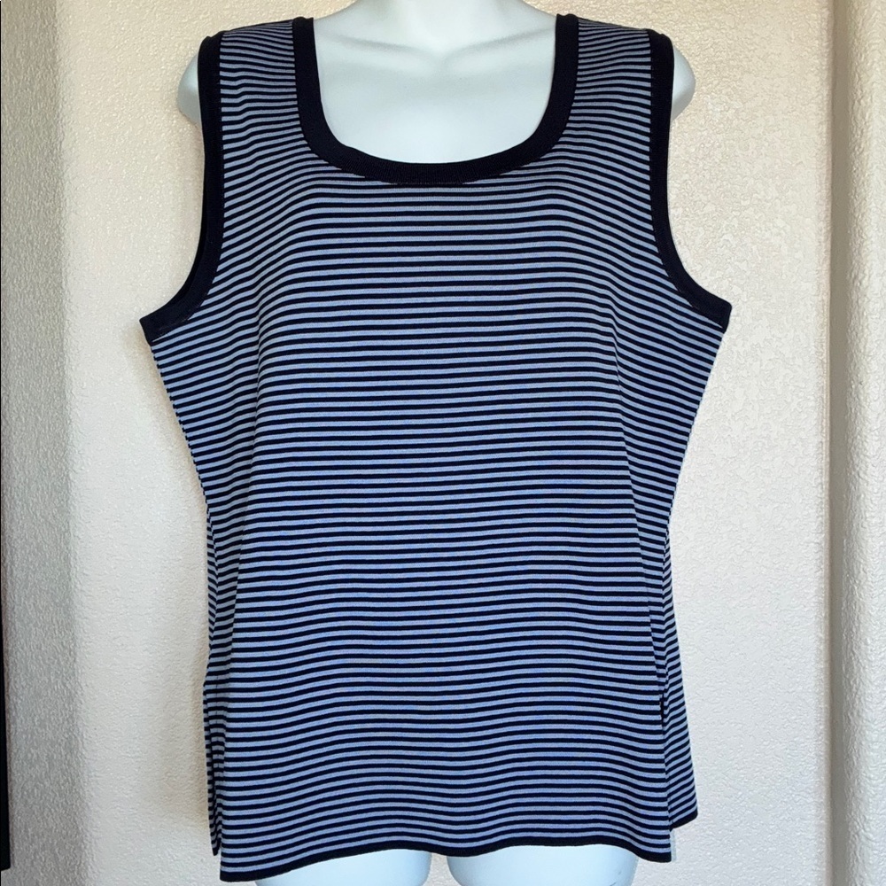 Misook striped knit tank, Women's XL Blue & White, split sides. EUC - Picture 4 of 15
